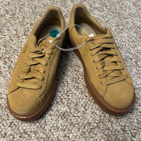 Brown suede Puma sneakers - Picture 2 of 5
